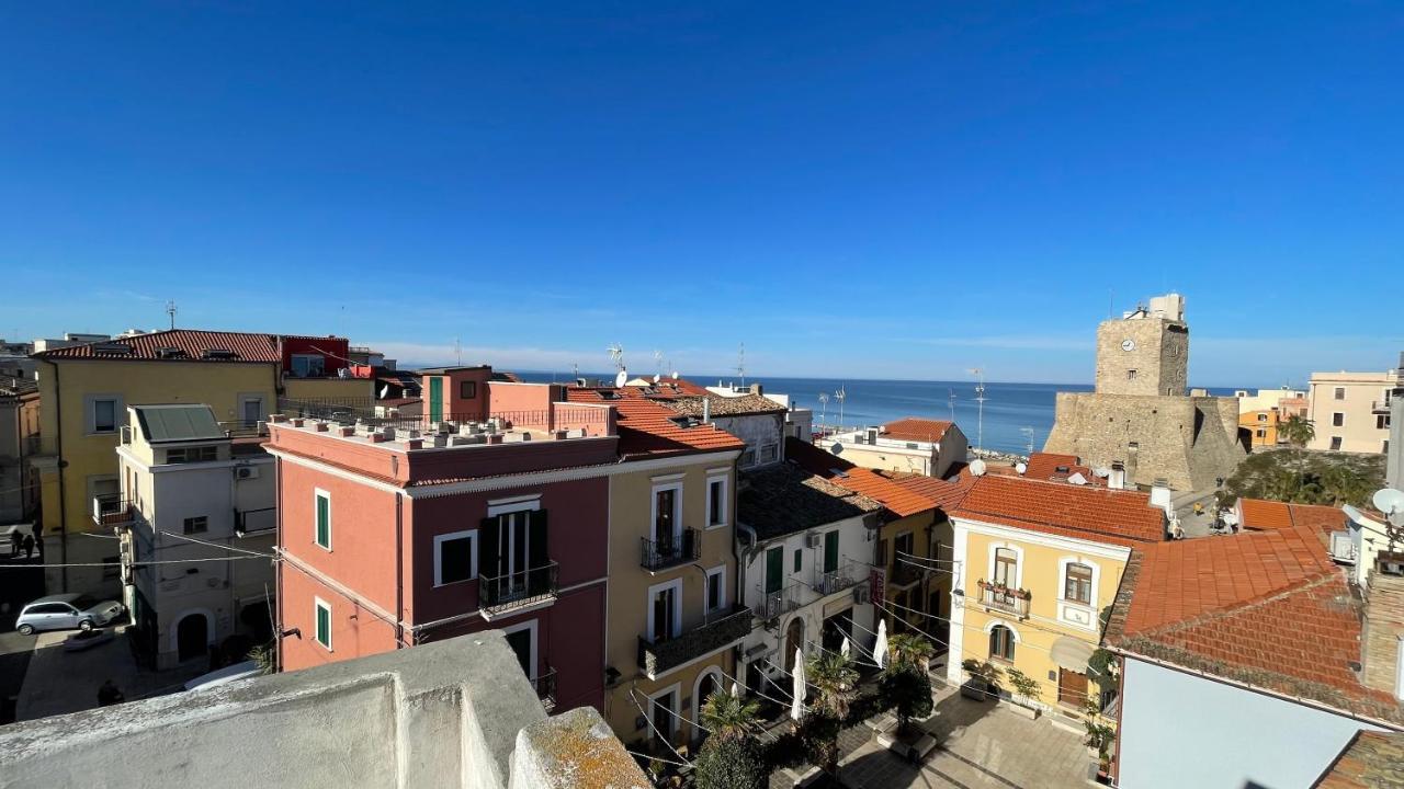 I Tre Marchi Rooms / Camera Mare Termoli Exteriör bild